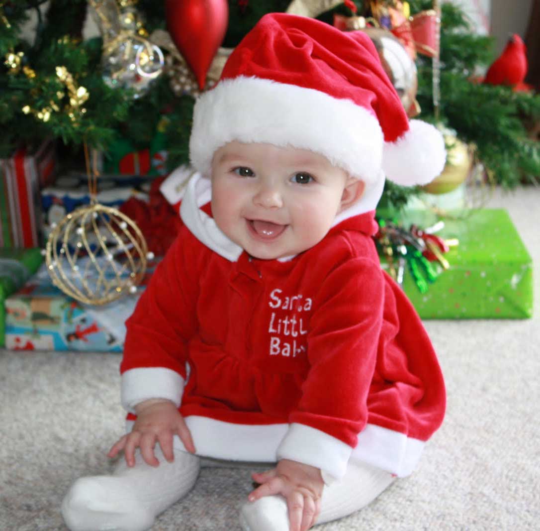 Cutest Christmas Baby Profile DP for Whatsapp - Freshmorningquotes