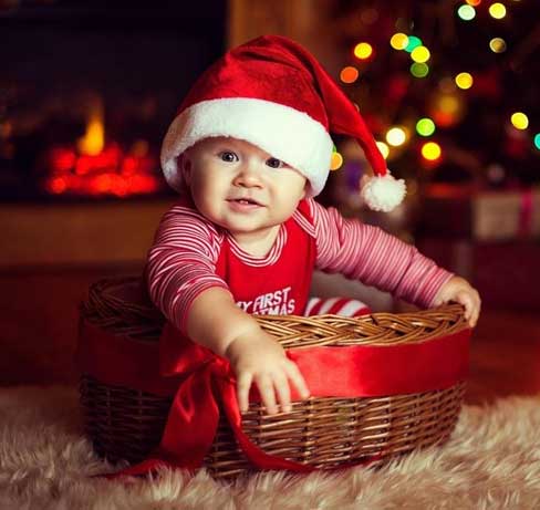 We have here is the cutest Christmas baby profile DP for Whatsapp and Faceb...